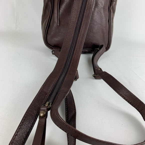 Canyon Outback Leather Brown Backpack - Picture 6 of 8